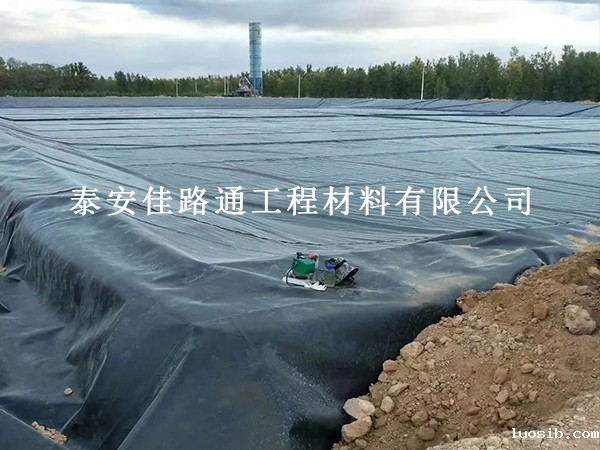 油田防渗膜铺设方式方法:规范实操,筑牢油田防渗根基 油田防渗膜铺设方式方法:规范实操,筑牢油田防渗根基