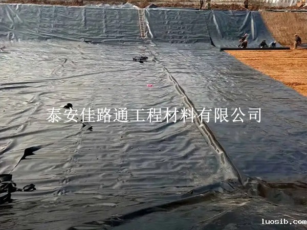 影响蓄水池防渗膜施工质量的关键因素:找准根源,筑牢蓄水防渗防线 影响蓄水池防渗膜施工质量的关键因素:找准根源,筑牢蓄水防渗防线