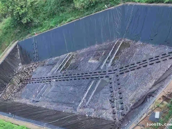 HDPE防渗膜可用在污水处理池项目中