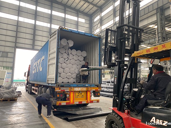 在干旱气候下防渗土工膜是如何“大显神通”的？