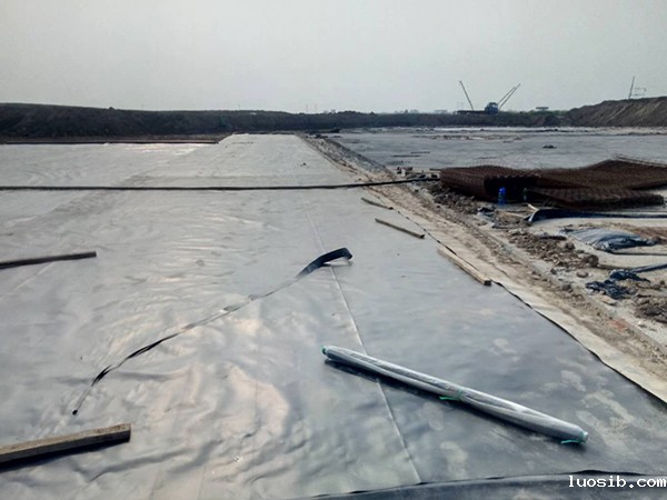 概述养殖防渗膜钢筋搭接细节知识