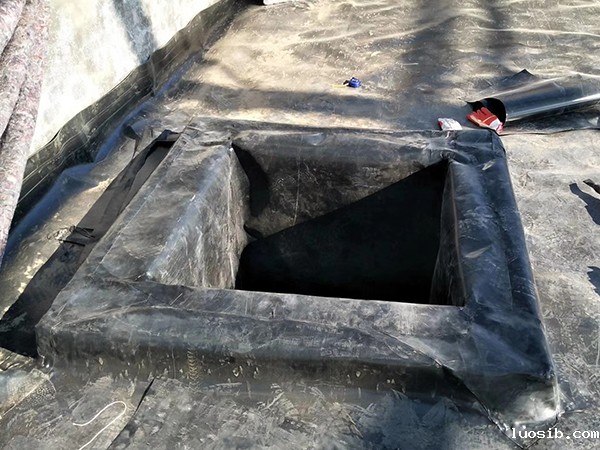 把握好防渗土工膜铺设施工的天气环境