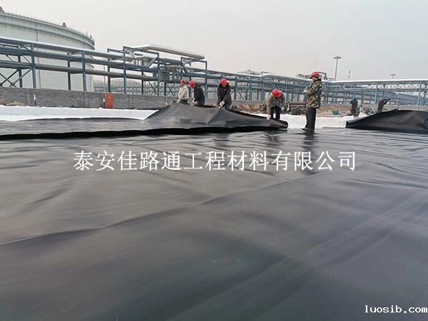 污水处理防渗膜铺设环节把握好细节很关键