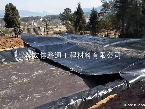 藕池铺设防渗土工膜有哪些焊接工序须掌握？