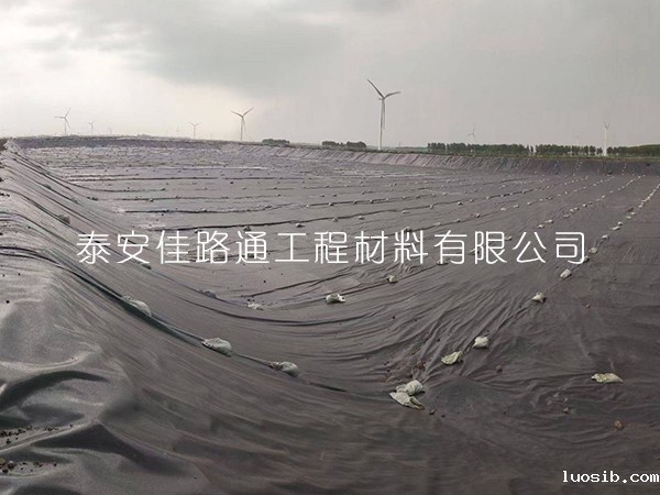 鱼塘防渗膜施工需要注意哪些问题要点？