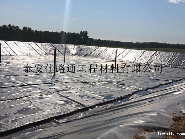 防渗膜厂家为您介绍蓄水池防渗膜的性能指标