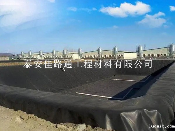 鱼塘防渗膜为您营造稳定的生态化池塘