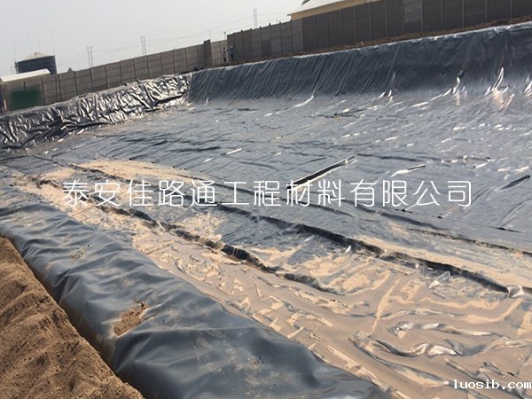 焊接沼气池防渗膜还需要适合的焊接温度