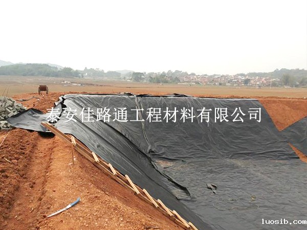 鱼塘防渗膜的使用铺设如何进行修复工作？