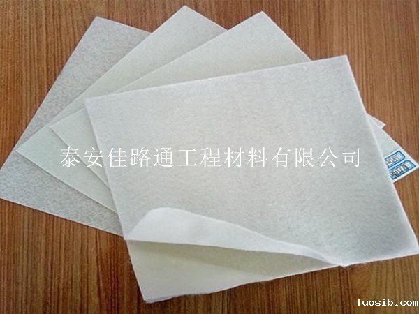 防渗星空游戏登录平台官网在道路工程中的革新应用及其作用