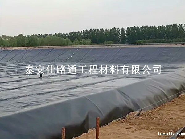 延长水产养殖防渗膜使用寿命的巧妙方法