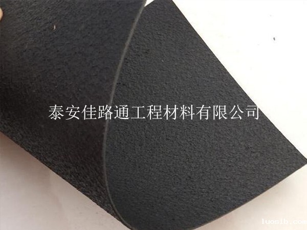 星空体育手机网页版登录：多功能防渗材料的广泛应用