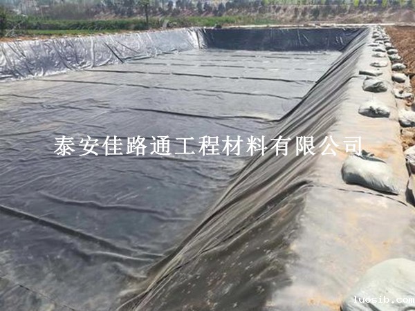 藕池养殖防渗膜破损原因剖析