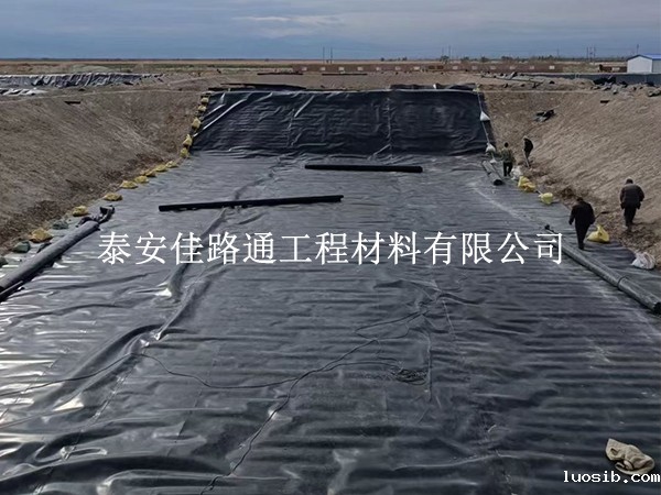 尾矿库防渗膜搭接技巧，筑牢防渗系统关键防线