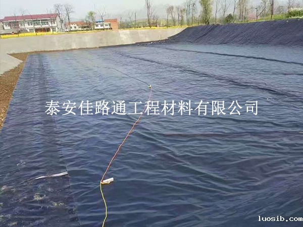 养殖防渗膜铺设节点处理技巧：精细把控，杜绝防渗渗漏隐患